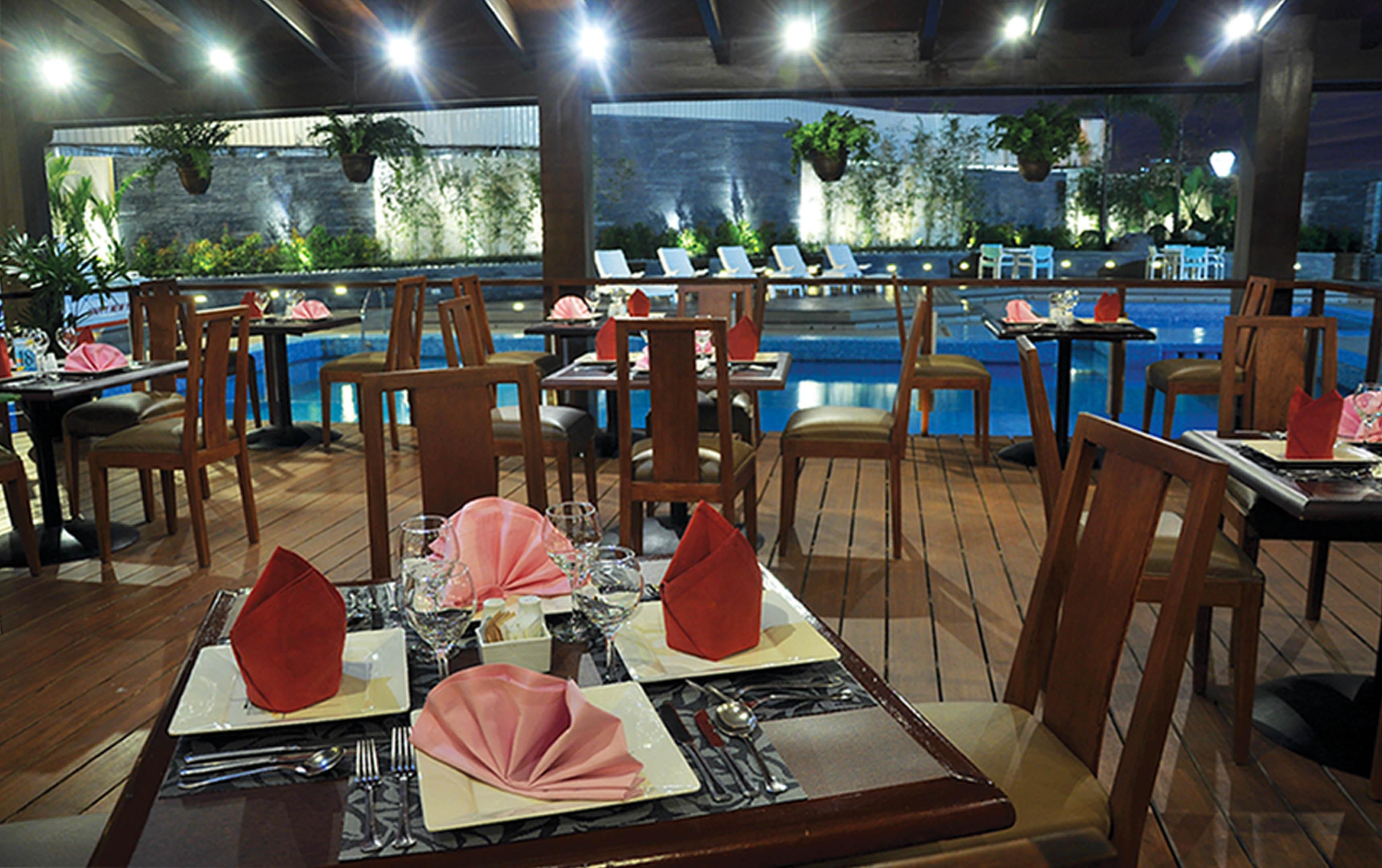 The Heritage Hotel Manila Pasay Buitenkant foto