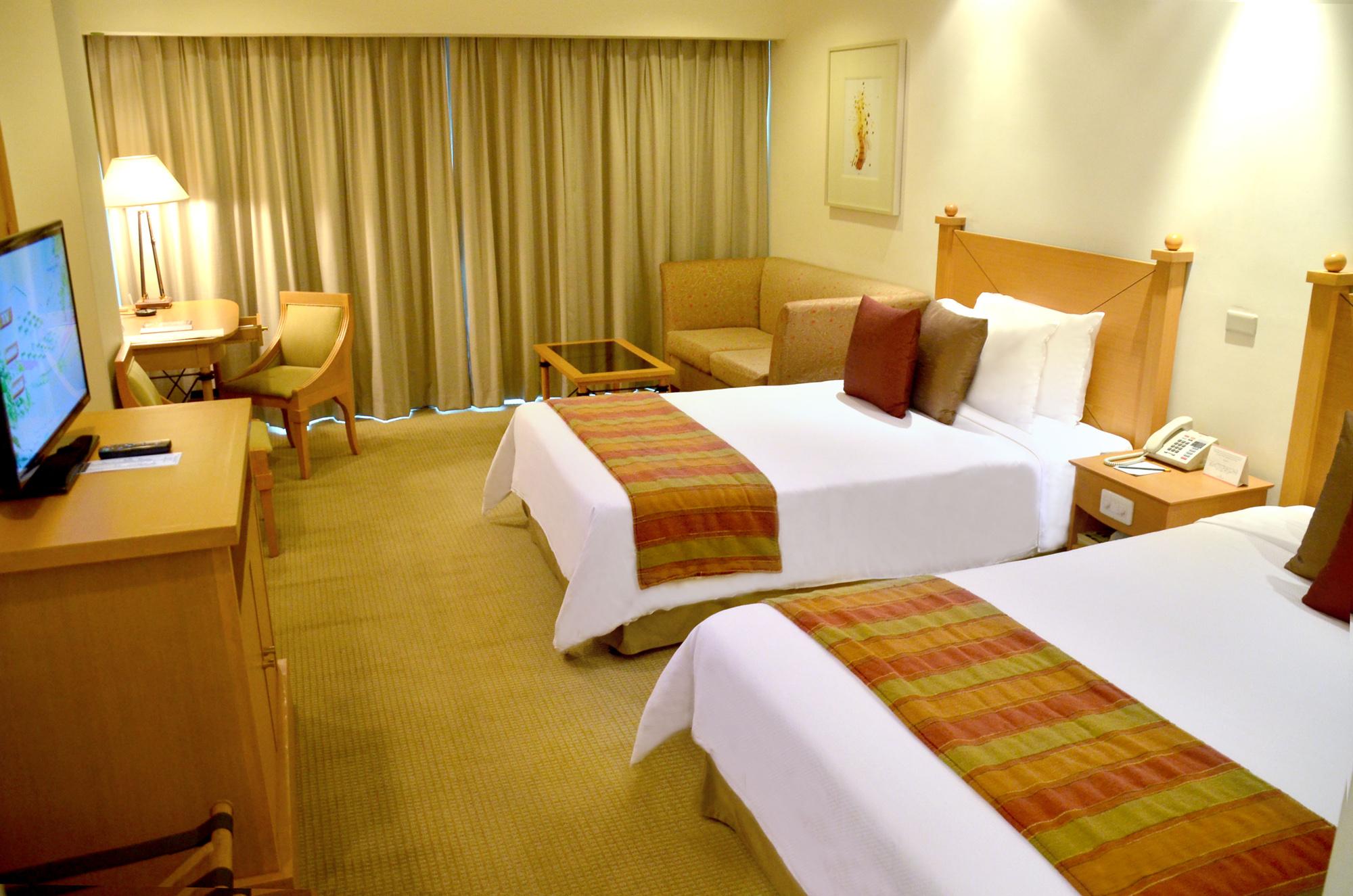 The Heritage Hotel Manila Pasay Buitenkant foto