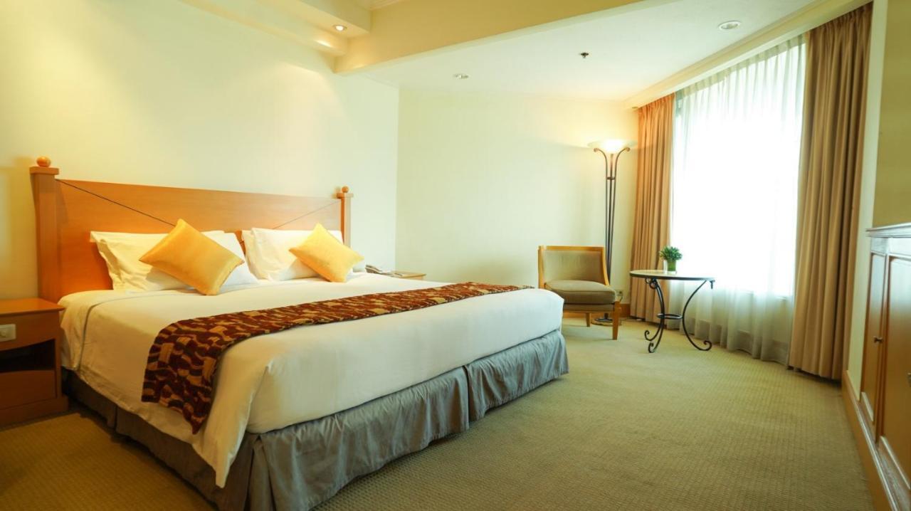 The Heritage Hotel Manila Pasay Buitenkant foto