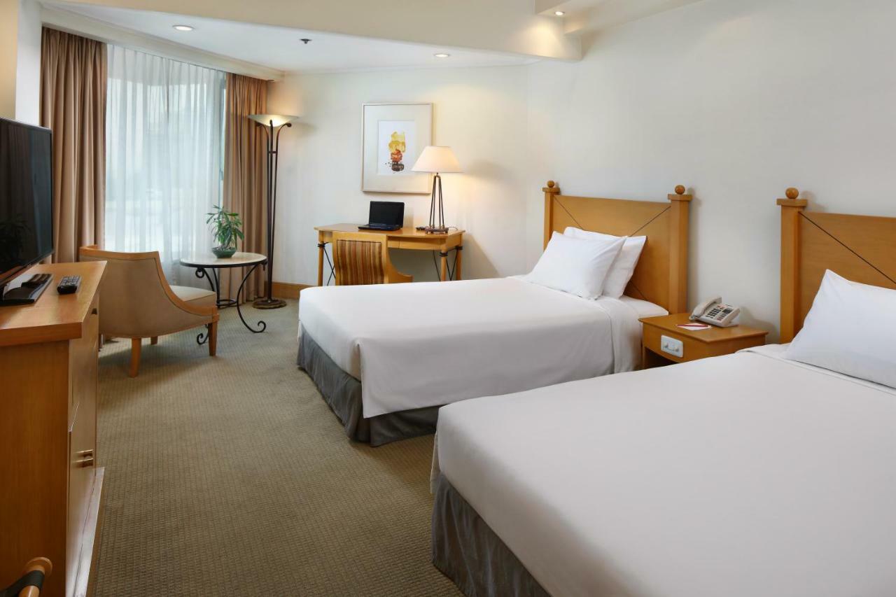 The Heritage Hotel Manila Pasay Buitenkant foto